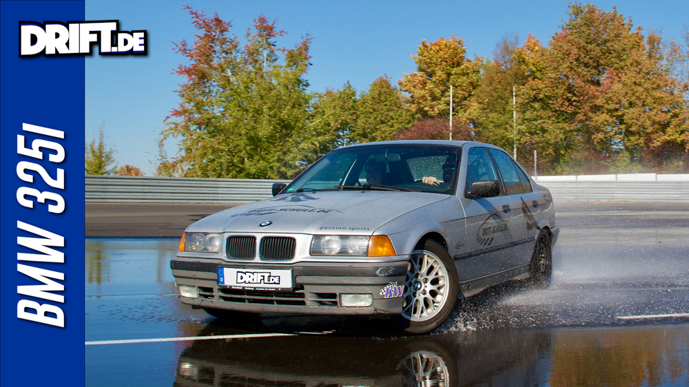 Information | Leihfahrzeuge | BMW E36 325i Limousine